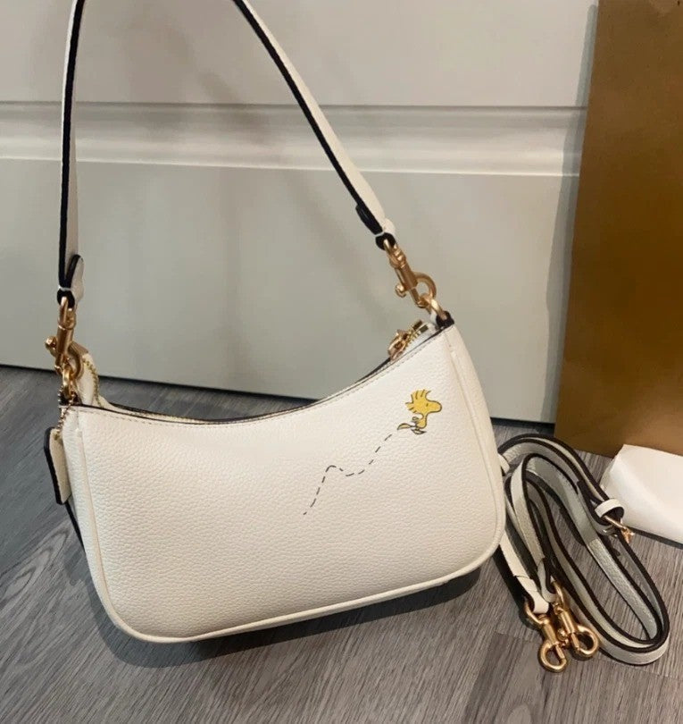 Coach x Peanuts CBJ76 Shoulder Bag Brown & Snoopy Edition 👜💫