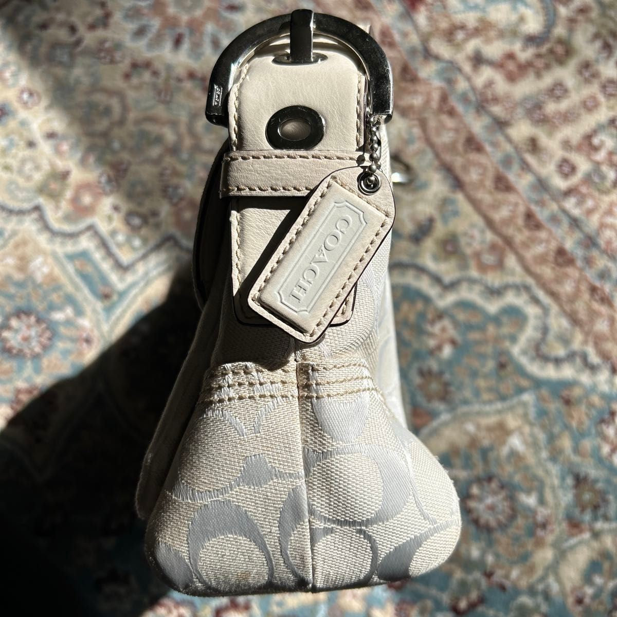 Vintage Coach Soho Shoulder Bag – White Leather 🤍