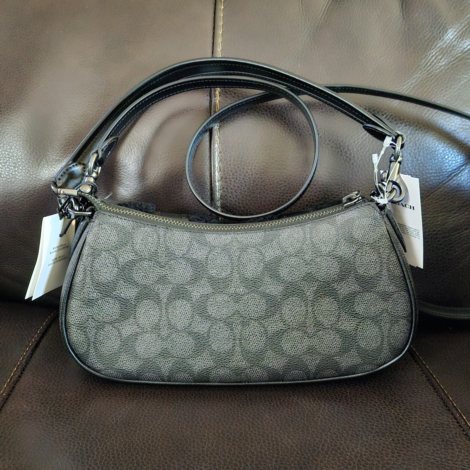 Coach Ashton Bag – Charcoal Shearling & Leather 🖤