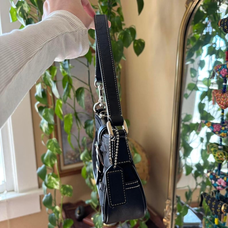 Vintage COACH Demi 6362 Hampton Signature Shoulder Bag – Black (2003) 👜