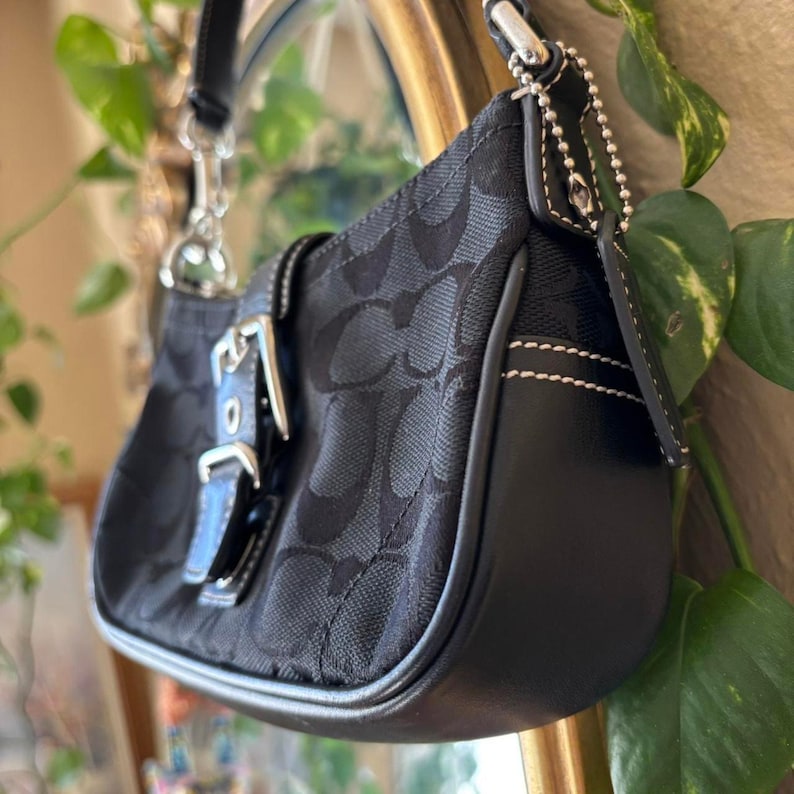 Vintage COACH Demi 6362 Hampton Signature Shoulder Bag – Black (2003) 👜