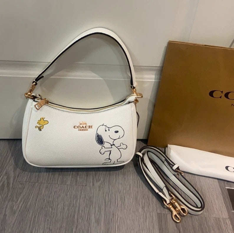 Coach x Peanuts CBJ76 Shoulder Bag Brown & Snoopy Edition 👜💫