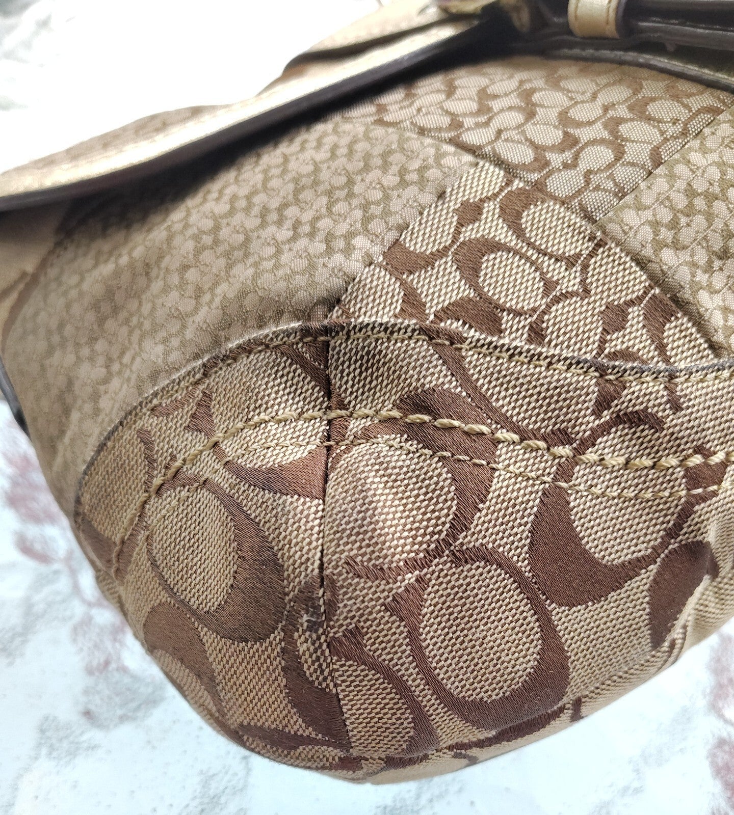 Vintage Coach Patchwork Soho Bag – Signature C + Gold Lame ✨