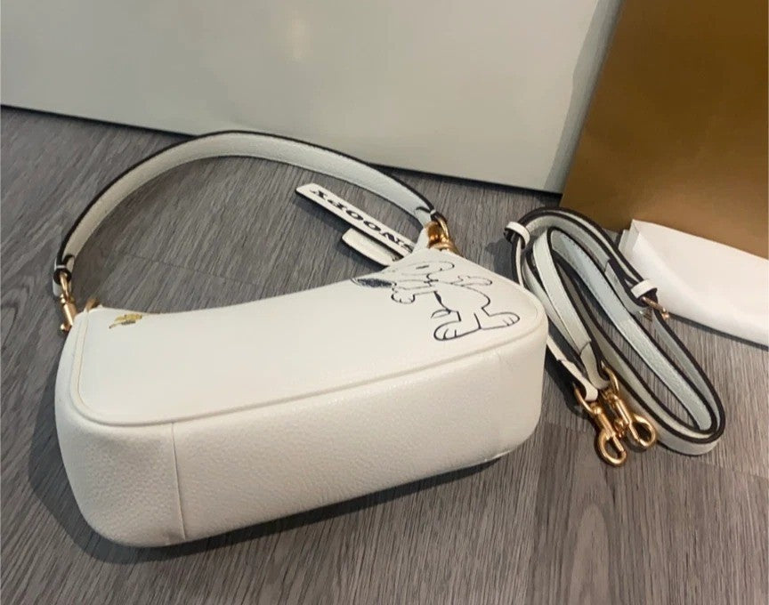 Coach x Peanuts CBJ76 Shoulder Bag Brown & Snoopy Edition 👜💫