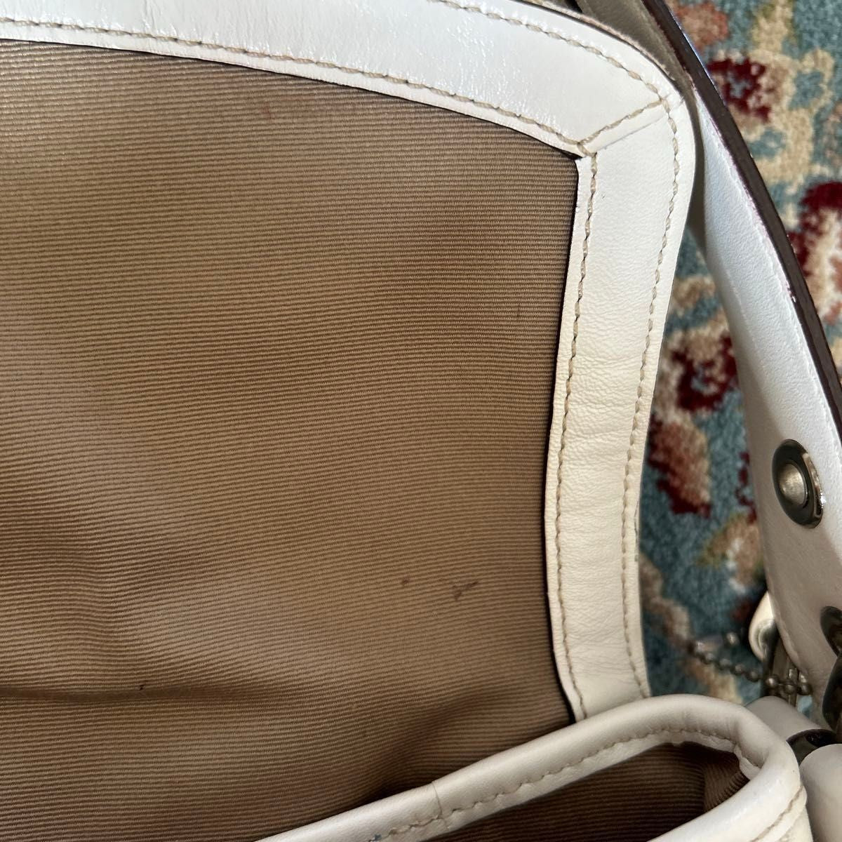 Vintage Coach Soho Shoulder Bag – White Leather 🤍
