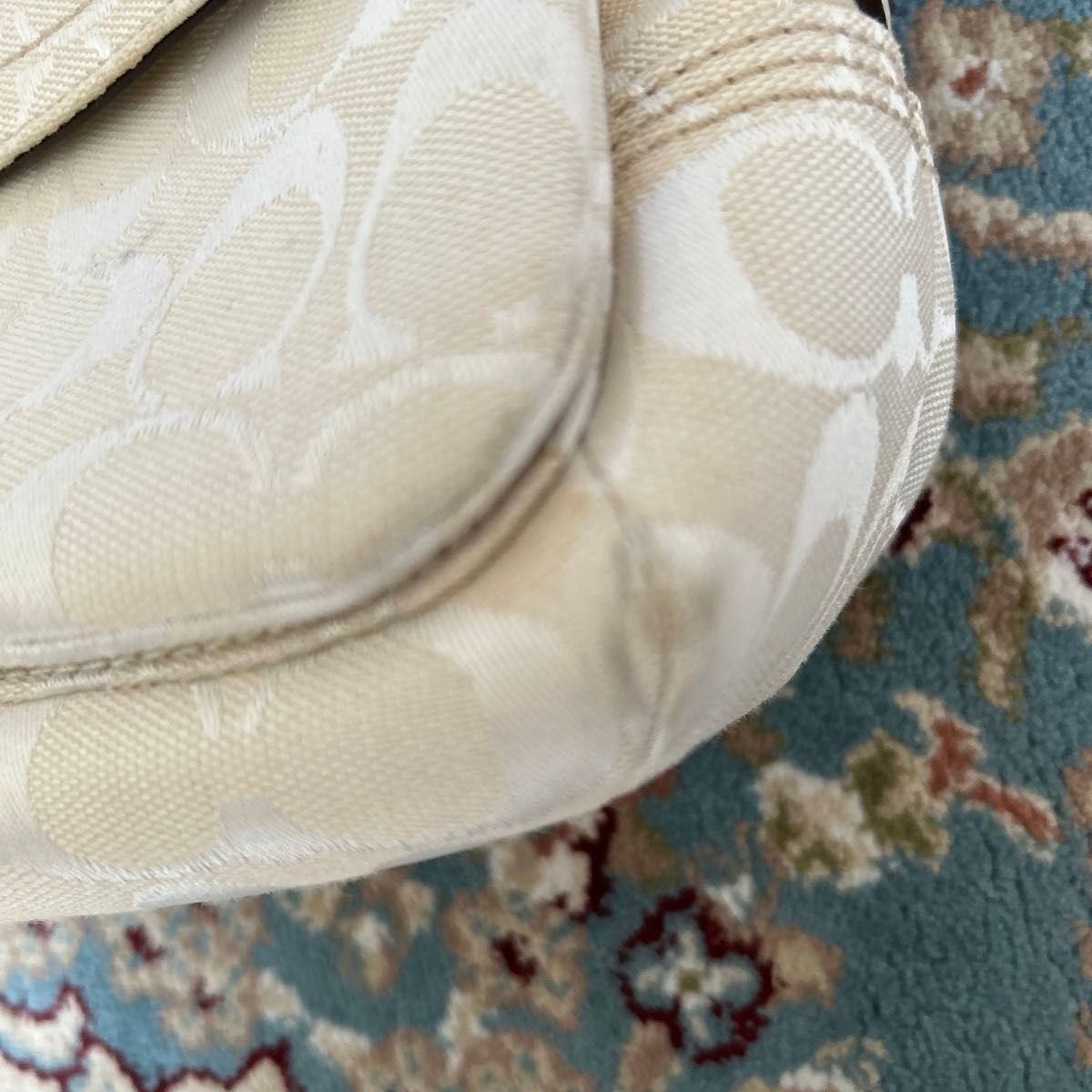 Vintage Coach Soho Shoulder Bag – White Leather 🤍